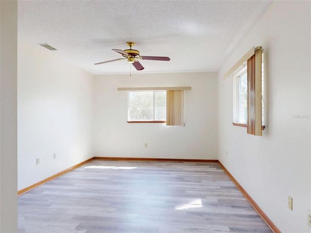 11197 SW 79TH AVENUE, Ocala, FL 34476