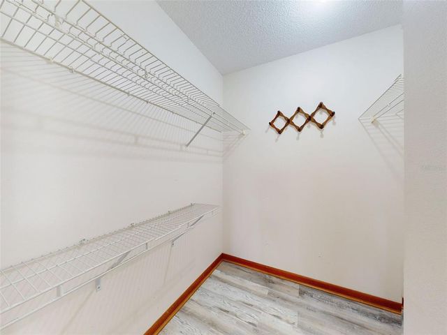 11197 SW 79TH AVENUE, Ocala, FL 34476