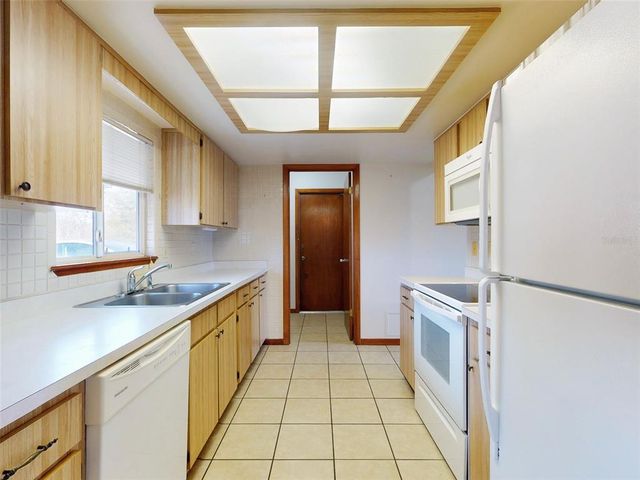 11197 SW 79TH AVENUE, Ocala, FL 34476