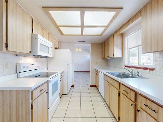 11197 SW 79TH AVENUE, Ocala, FL 34476