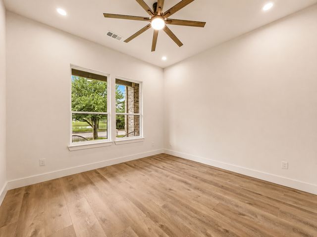 1102 Devonshire Drive N, Forney, TX 75126