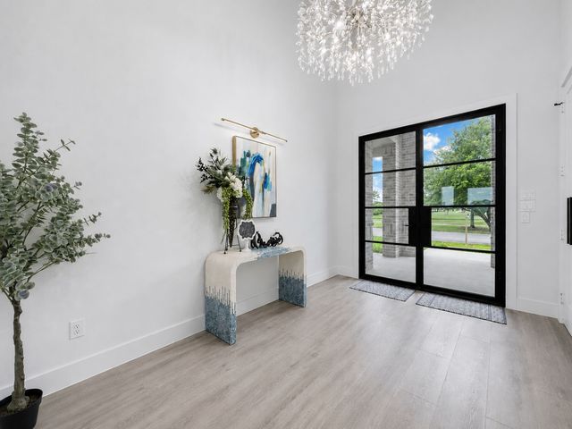 1102 Devonshire Drive N, Forney, TX 75126