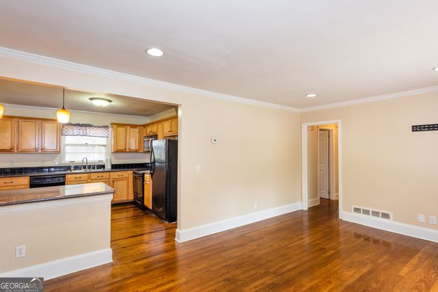 3132 Cloverhurst Drive, East Point, GA 30344