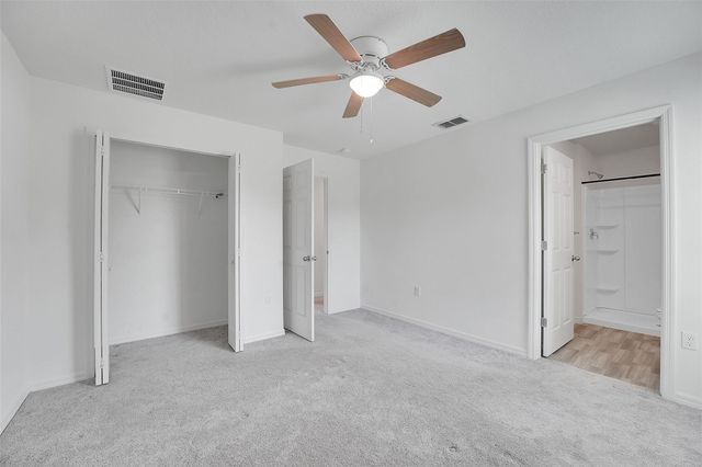2457 SE Tracy Ave, Port St Lucie, FL 34952
