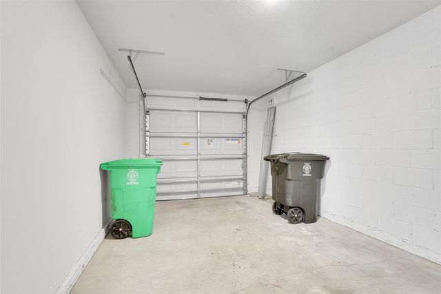 2457 SE Tracy Ave, Port St Lucie, FL 34952