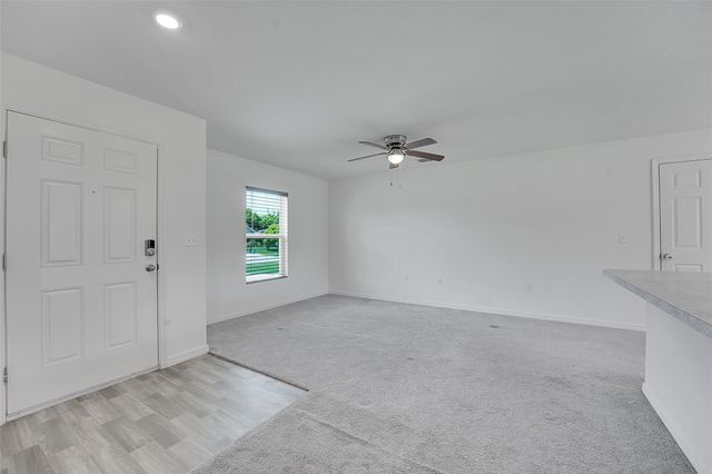 2457 SE Tracy Ave, Port St Lucie, FL 34952