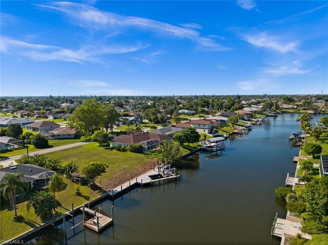3022 SE 6th AVE, Cape Coral, FL 33904