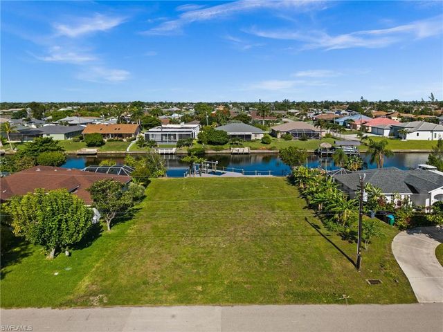 3022 SE 6th AVE, Cape Coral, FL 33904