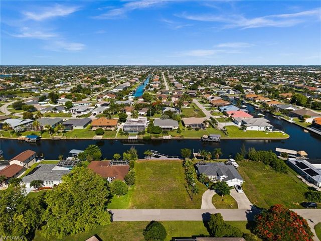 3022 SE 6th AVE, Cape Coral, FL 33904