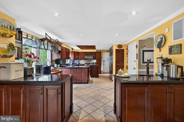 12080 AXLINE RD, Lovettsville, VA 20180