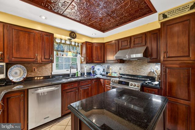12080 AXLINE RD, Lovettsville, VA 20180
