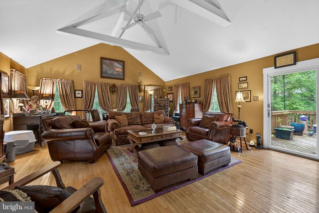 12080 AXLINE RD, Lovettsville, VA 20180