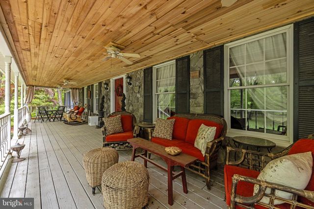 12080 AXLINE RD, Lovettsville, VA 20180