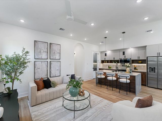 8324 Williamsdell Street, Houston, TX 77088