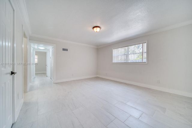 7101 SW 89th Ct 110, Miami, FL 33173