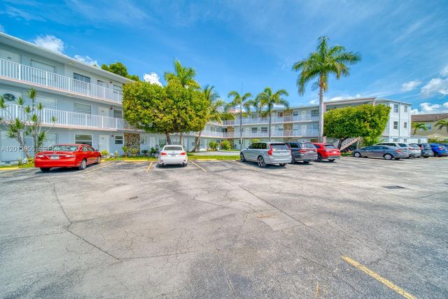 7101 SW 89th Ct 110, Miami, FL 33173