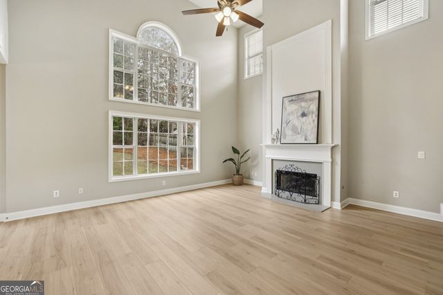 1090 Great Oaks Drive, Lawrenceville, GA 30045