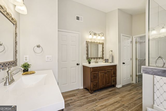 1090 Great Oaks Drive, Lawrenceville, GA 30045