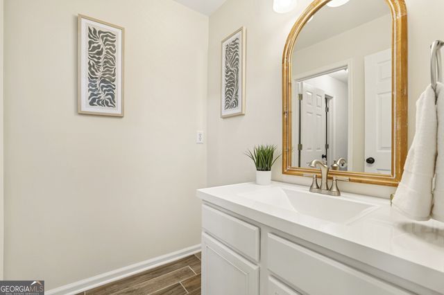 1090 Great Oaks Drive, Lawrenceville, GA 30045