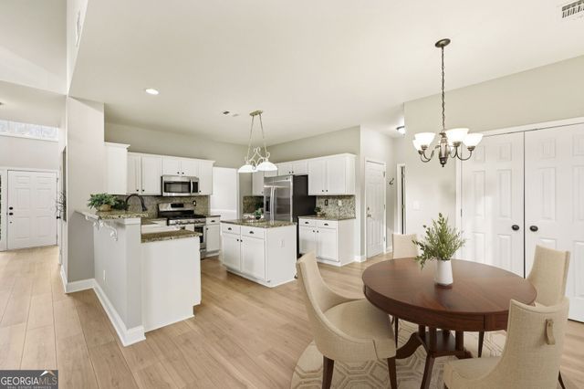 1090 Great Oaks Drive, Lawrenceville, GA 30045