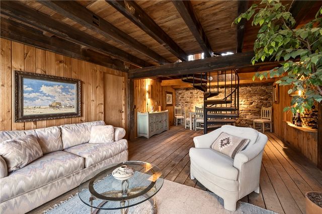 1050 Strong Road, Victor, NY 14564