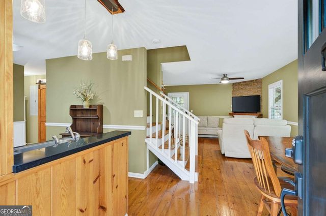 747 Mountain Oak Road, Ellijay, GA 30536