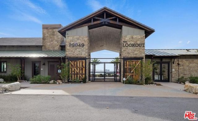 18215 Astro Court, Santa Clarita, CA 91350