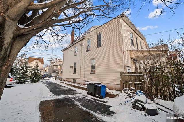 54 Riggs Place, West Orange, NJ 07052