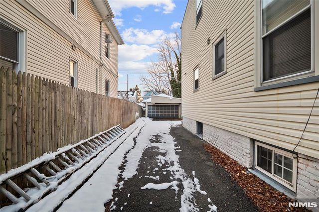 54 Riggs Place, West Orange, NJ 07052