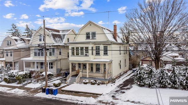 54 Riggs Place, West Orange, NJ 07052