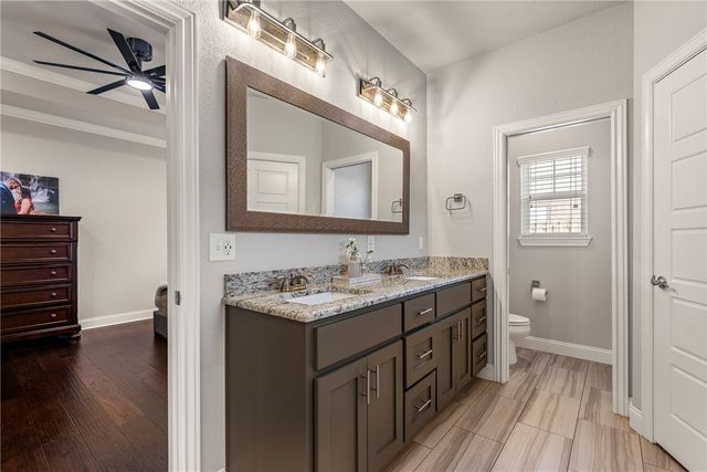 1404 W Gum Street, Rogers, AR 72758