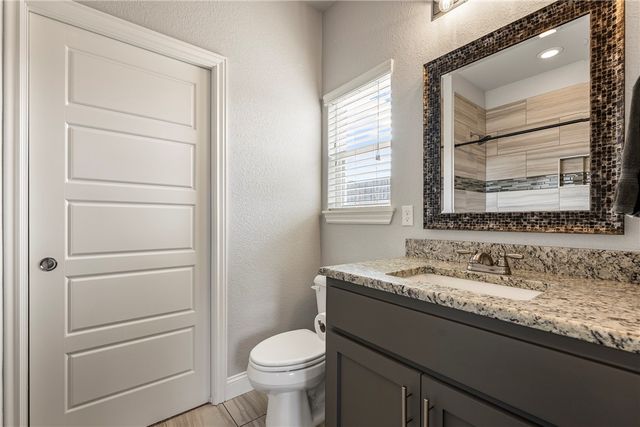 1404 W Gum Street, Rogers, AR 72758