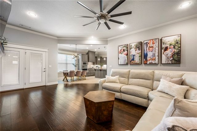 1404 W Gum Street, Rogers, AR 72758