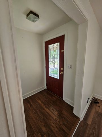 726 S Lindsay Street, Gainesville, TX 76240