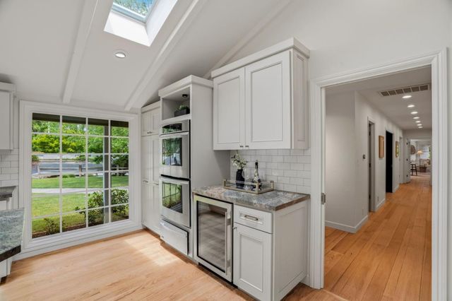 833 Dixon Way, Los Altos, CA 94022