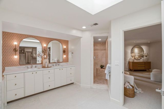 833 Dixon Way, Los Altos, CA 94022