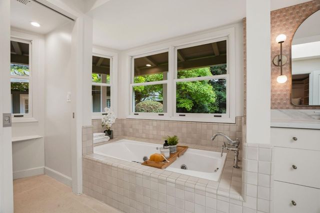 833 Dixon Way, Los Altos, CA 94022