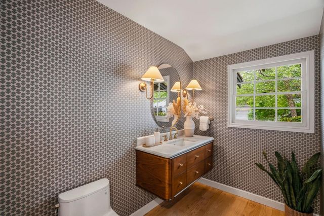 833 Dixon Way, Los Altos, CA 94022