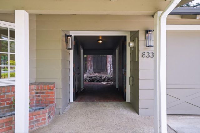 833 Dixon Way, Los Altos, CA 94022