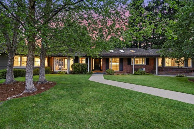 833 Dixon Way, Los Altos, CA 94022