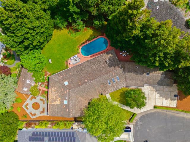 833 Dixon Way, Los Altos, CA 94022