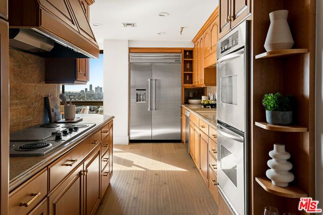 10790 Wilshire Boulevard 1604, Los Angeles, CA 90024