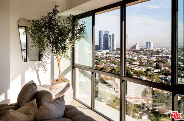 10790 Wilshire Boulevard 1604, Los Angeles, CA 90024