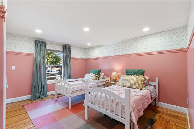35 Sylvia Drive, Warwick, RI 02886