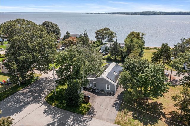 35 Sylvia Drive, Warwick, RI 02886