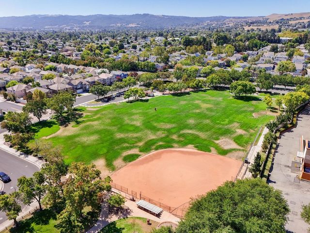 102 Triana Way, San Ramon, CA 94583