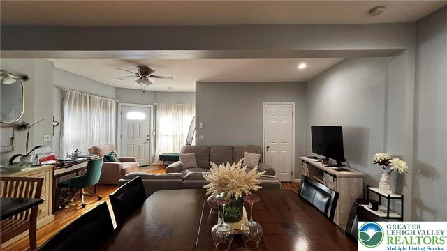 200 North 11th Street, Easton, PA 18042