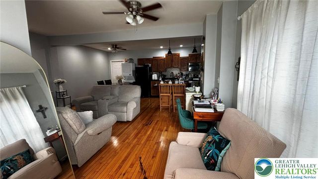 200 North 11th Street, Easton, PA 18042