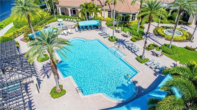 1422 King Sago CT, Naples, FL 34119