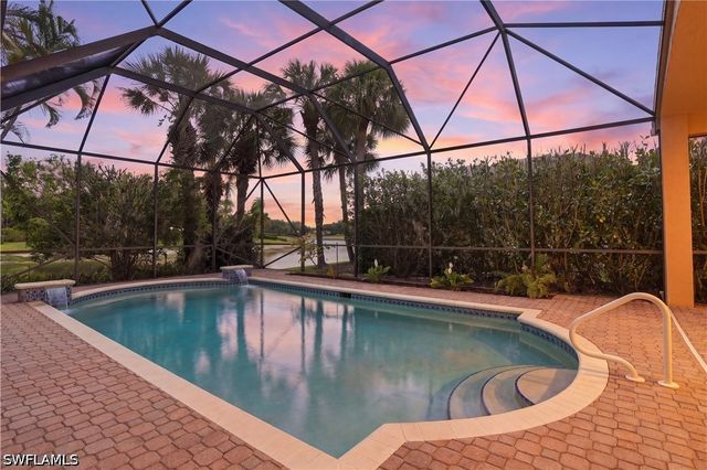 1422 King Sago CT, Naples, FL 34119